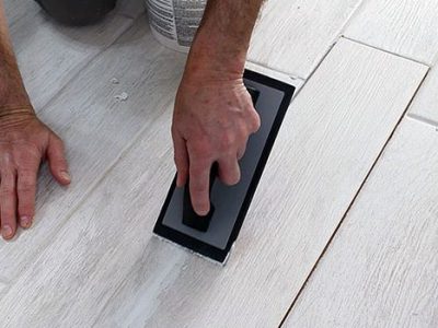 Tiling Works tile repair replacement.jpg